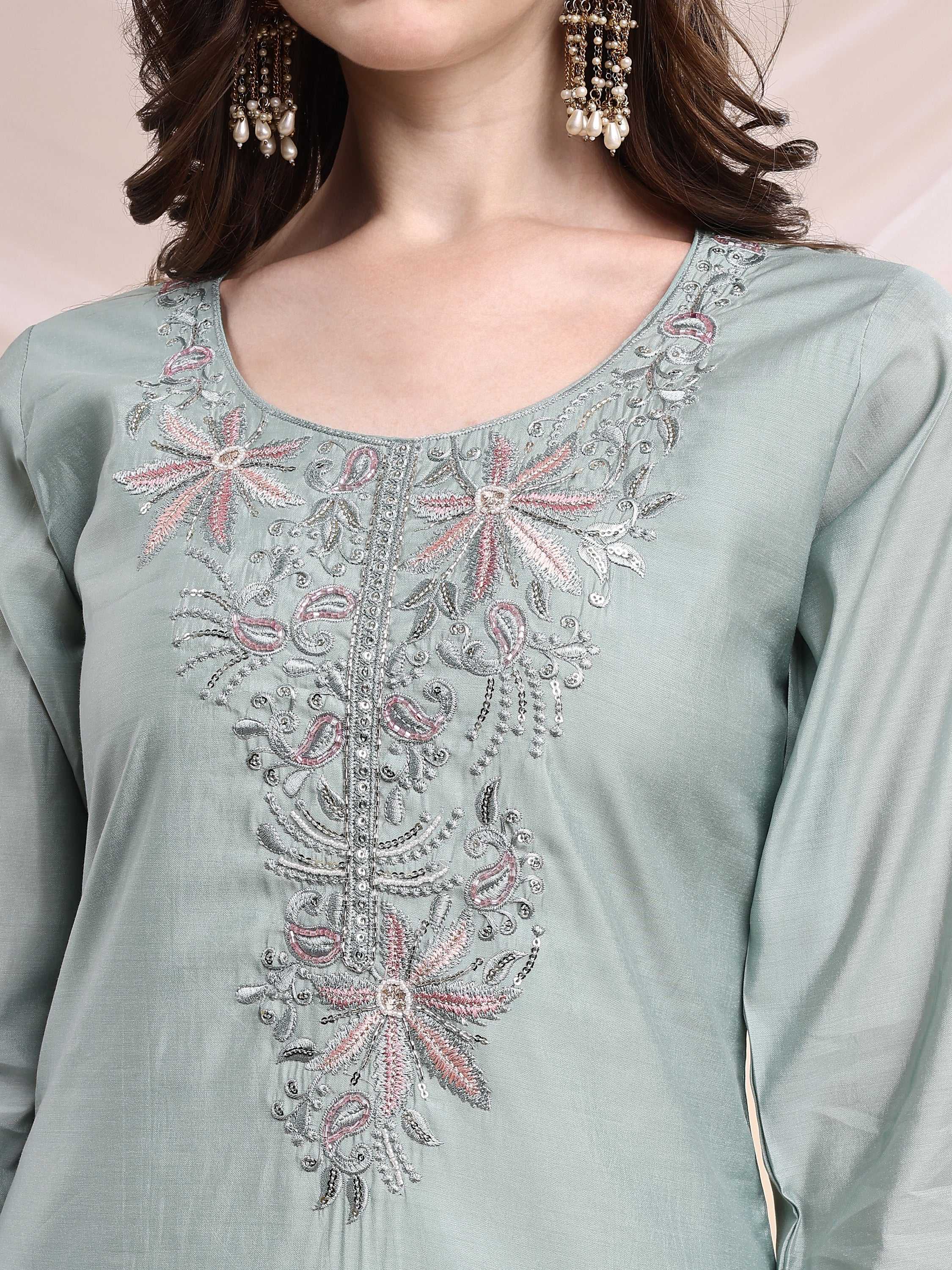 Turquoise Embroidered Chanderi Kurta Set with Organza Dupatta
