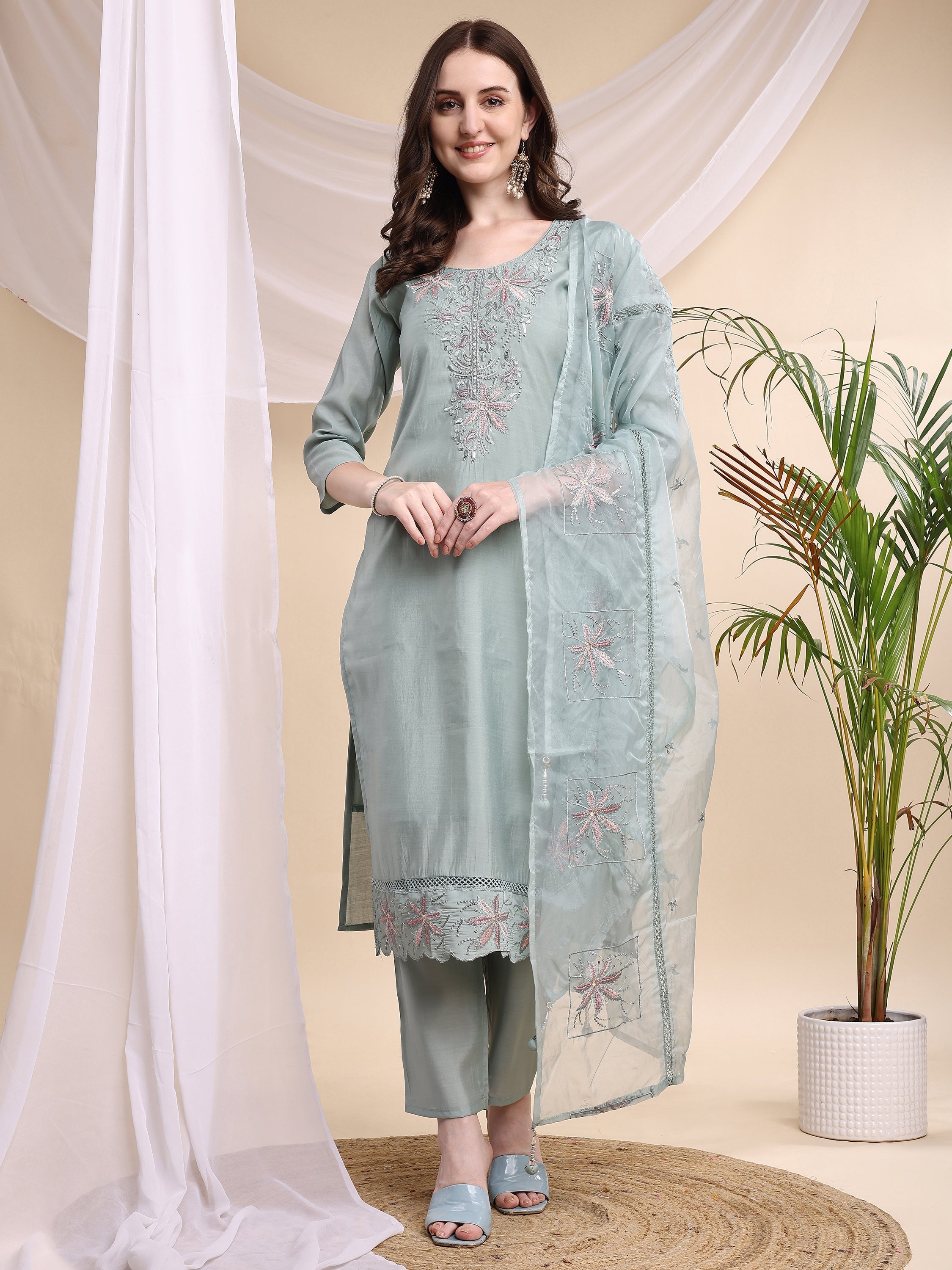 Turquoise Chanderi embroidered kurta with printed organza dupatta