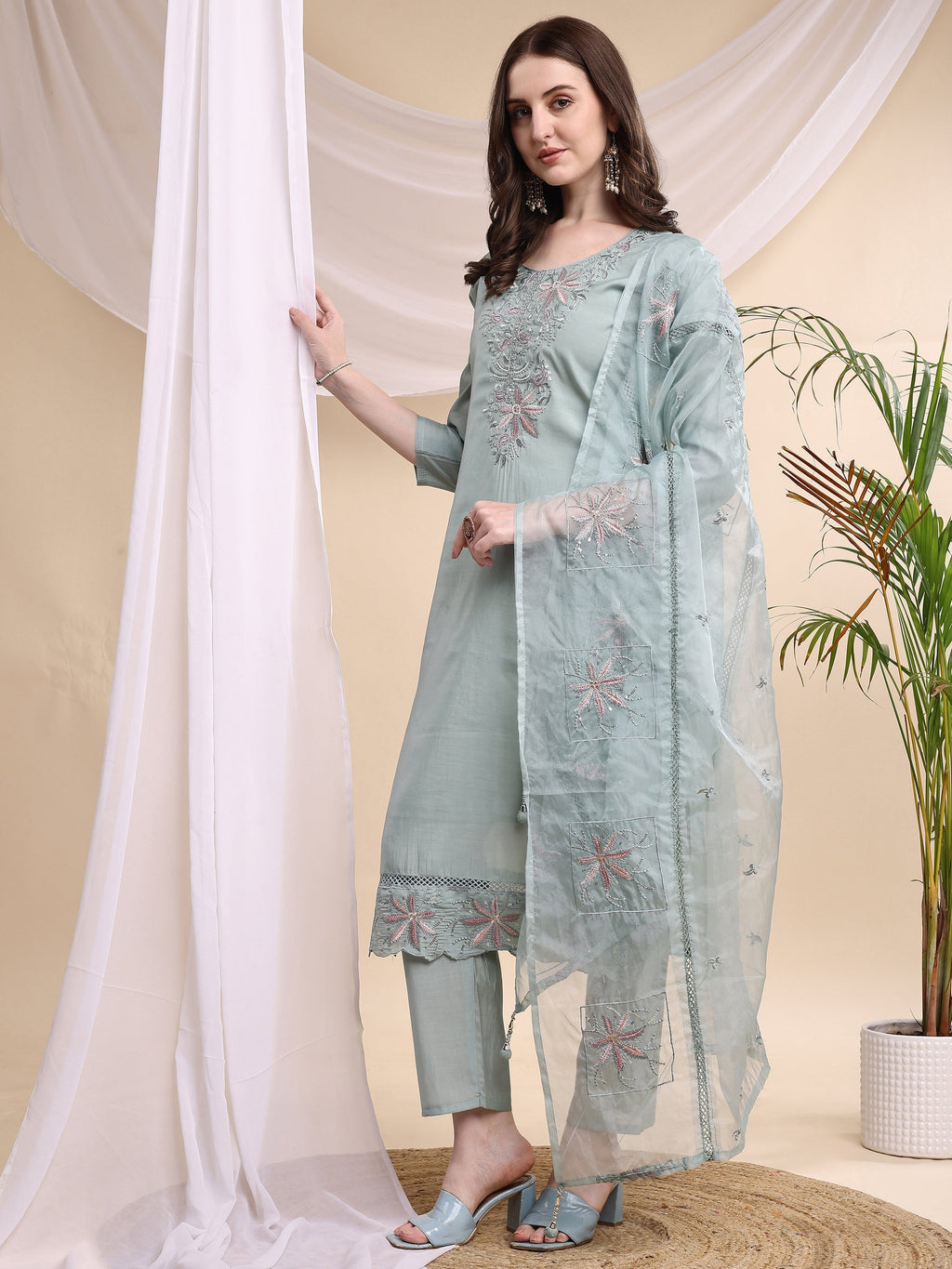 Turquoise Embroidered Chanderi Kurta Set with Organza Dupatta