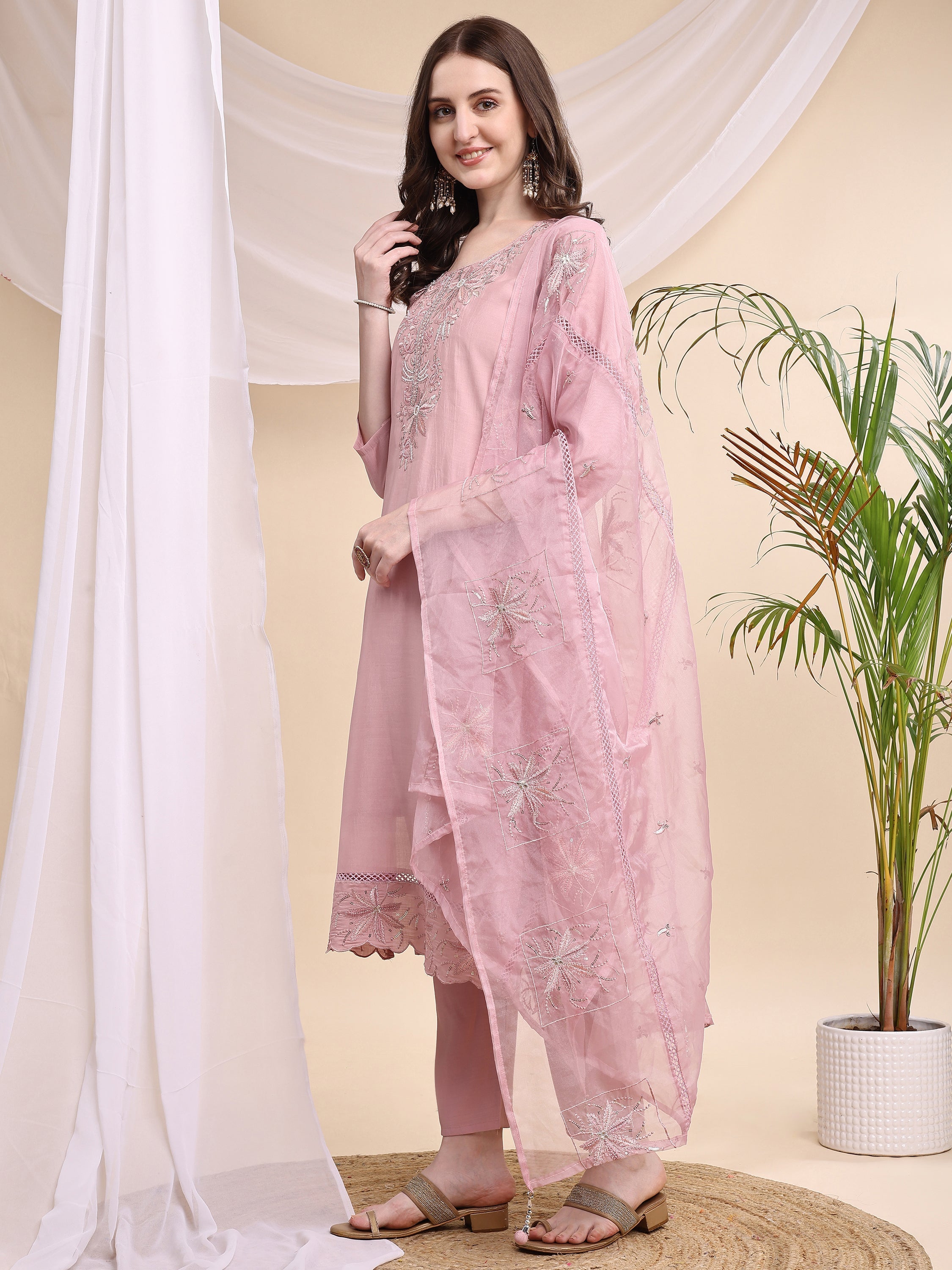 Embroidered Pink Kurta Set with Printed Organza Dupatta