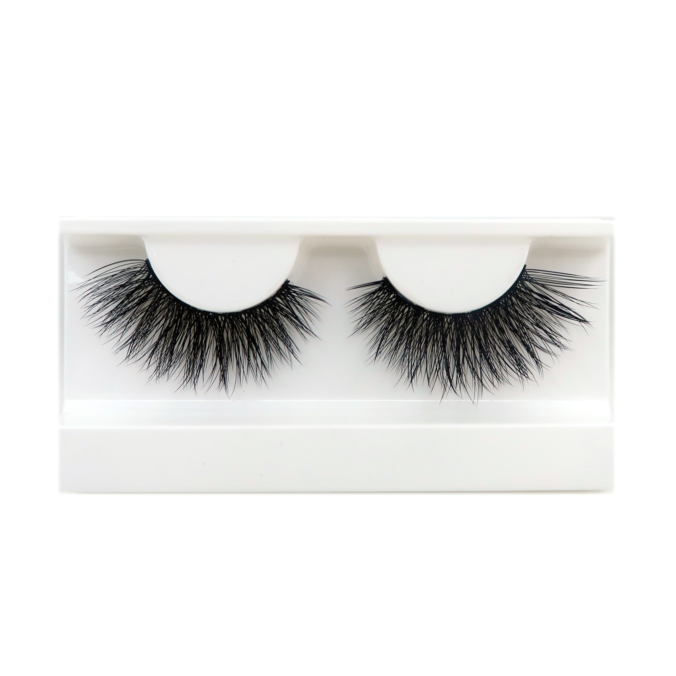 VIP Eyelashes Extra Long Silk in black for a dramatic glamorous look