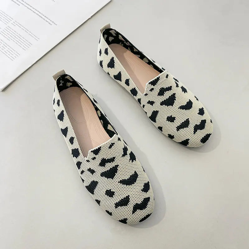 Plus Size Knitted Flat Shoes for Women