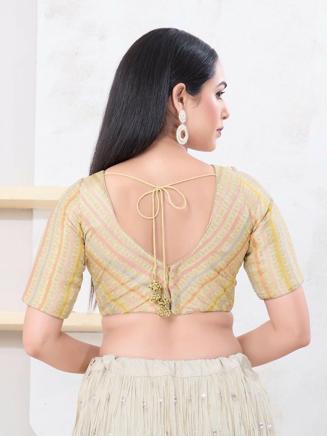 Gold Jacquard V-Neck Back Open Elbow Sleeve Blouse