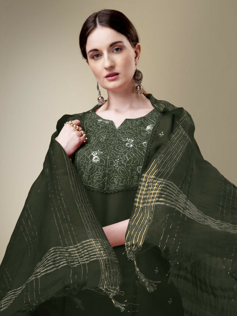 Women's Dark Green Embroidered Cotton Blend Straight Kurta Set