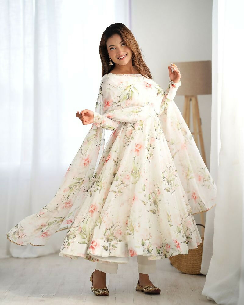 Elegant Off White organza kurta set with delicate sequin embroidery details
