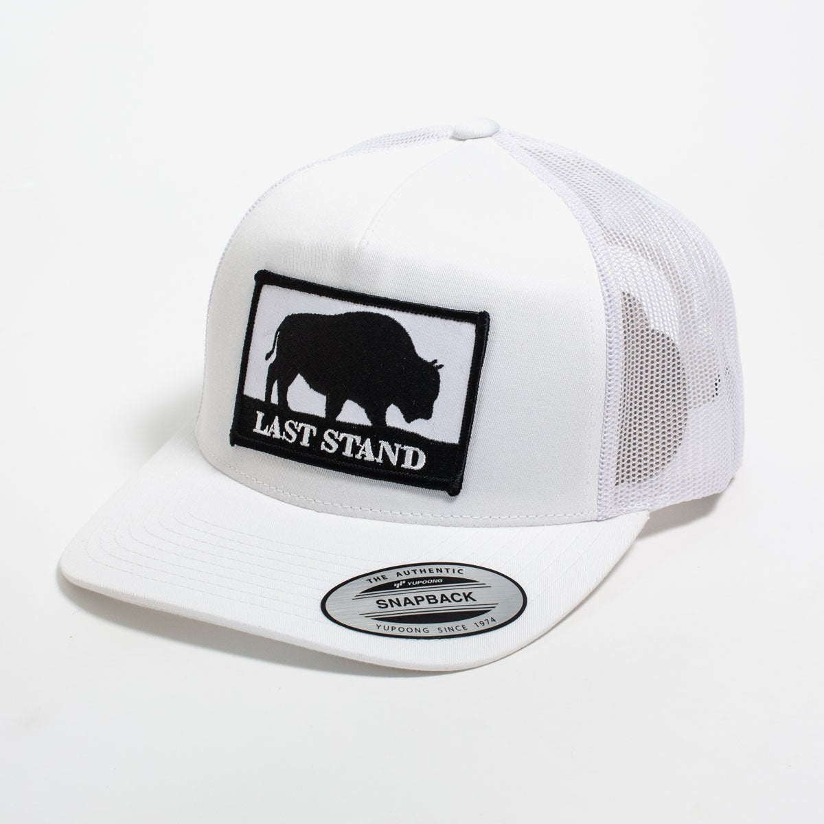 Bison Graphic Curved Bill Trucker Hat Mesh Snapback Cap