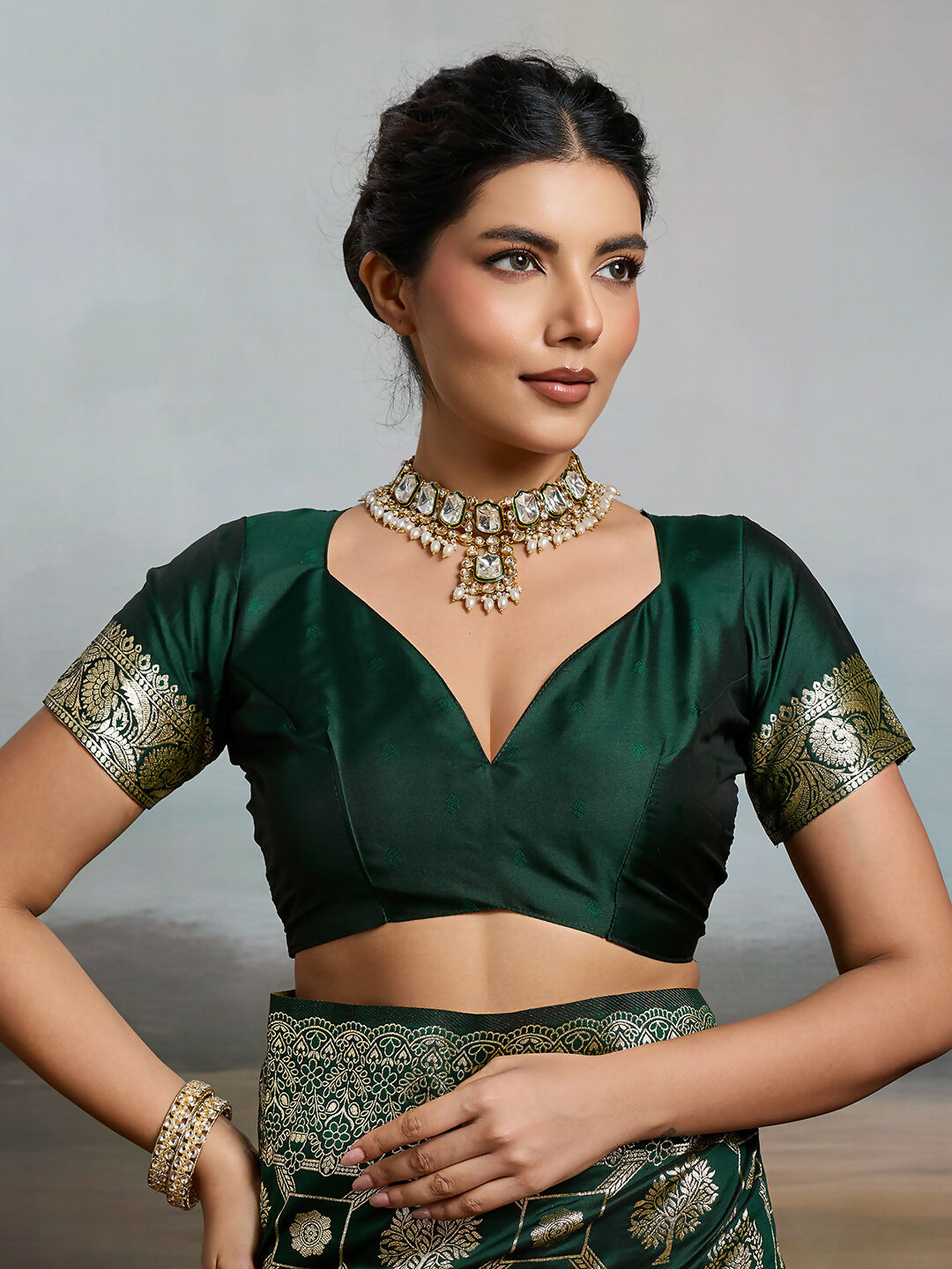 Bottle Green Silk Blend Saree with Matching Blouse Piece
