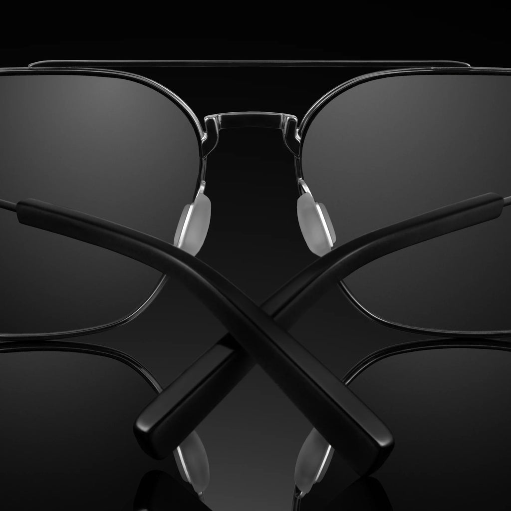 The Langley Navigator Sunglasses in Silver Smoke