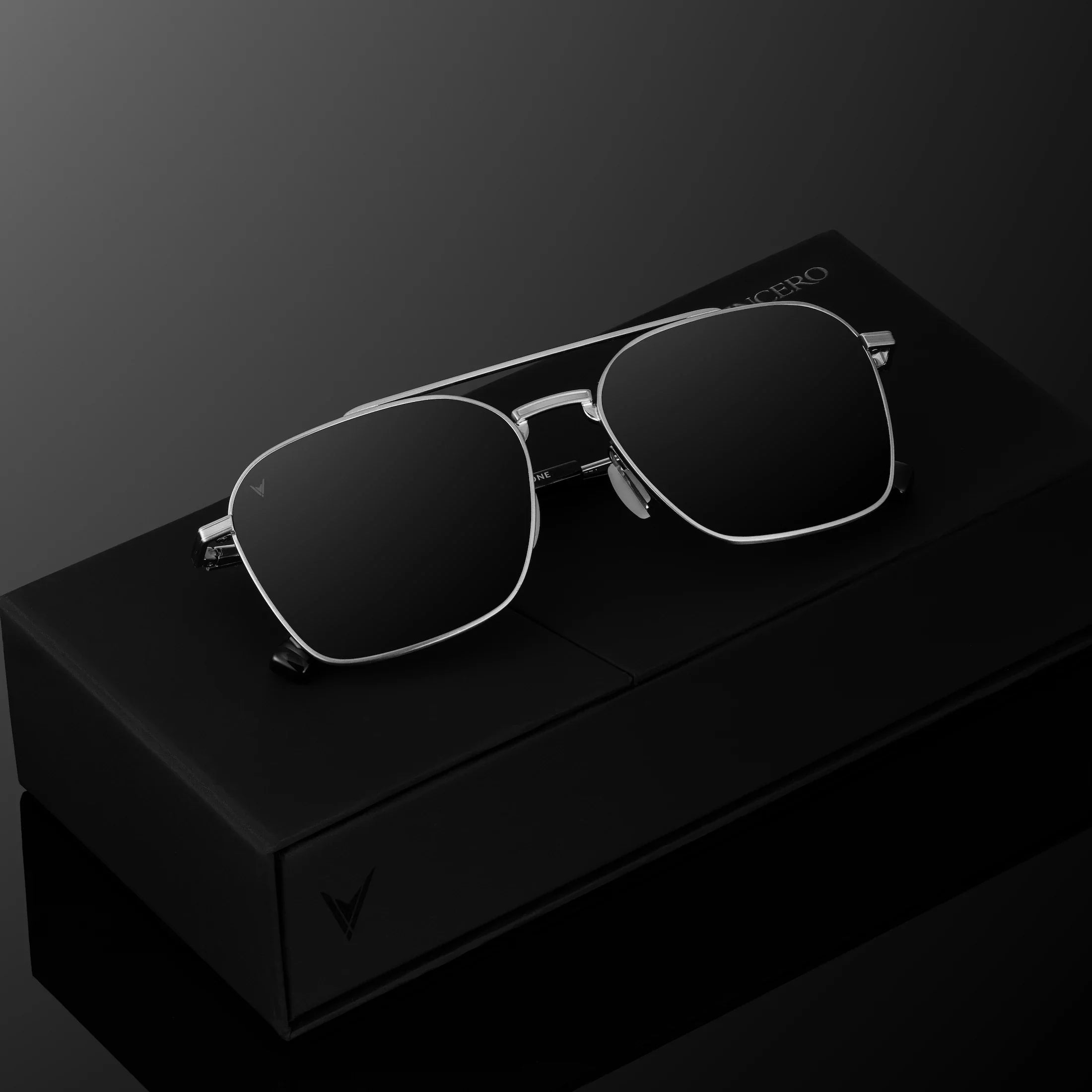 The Langley Navigator Sunglasses in Silver Smoke