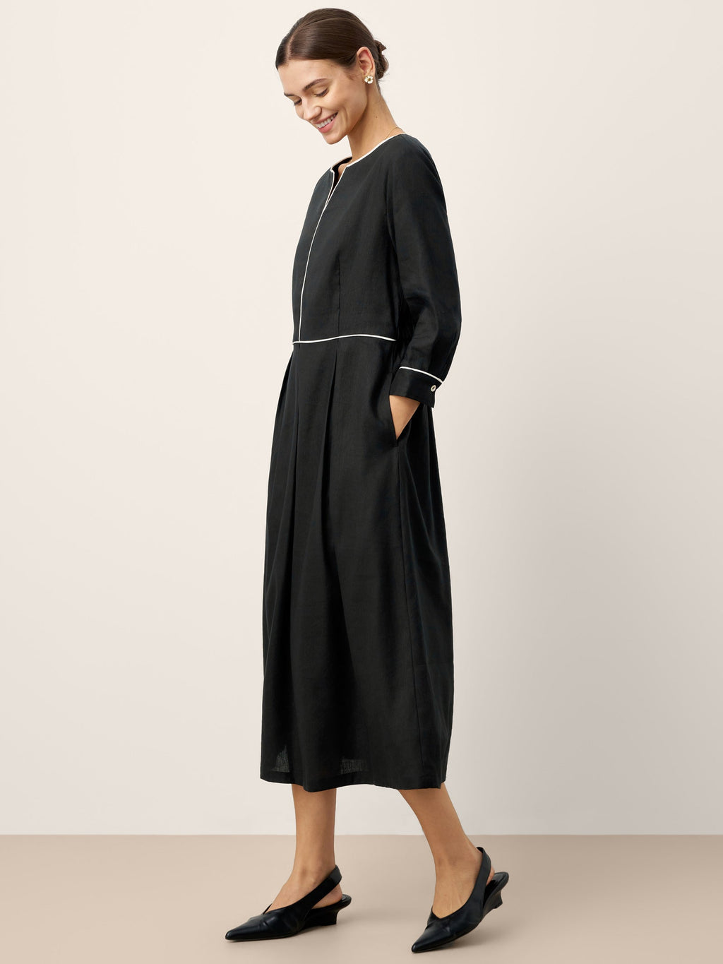 Linen-Lyocell Contrast Trim Gathered Maxi Dress NYX