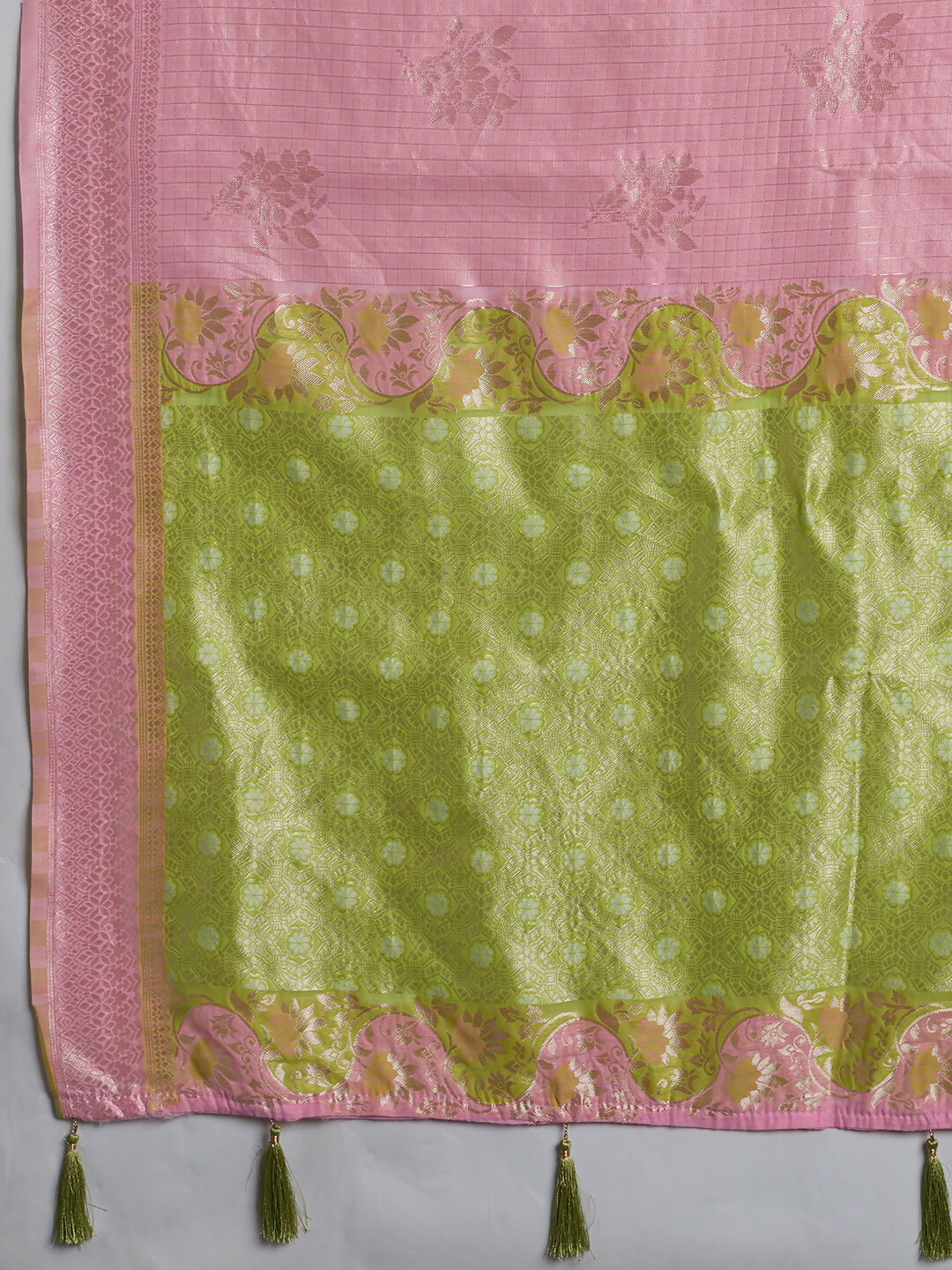 Pink Linen Cotton Saree with Matching Blouse Piece
