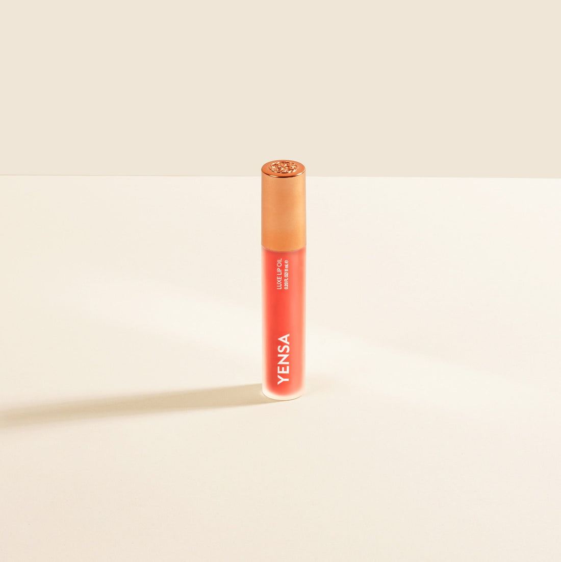 Luxe Lip Nourishing Oil with Hyaluronic Acid and Vitamin E - Image 10