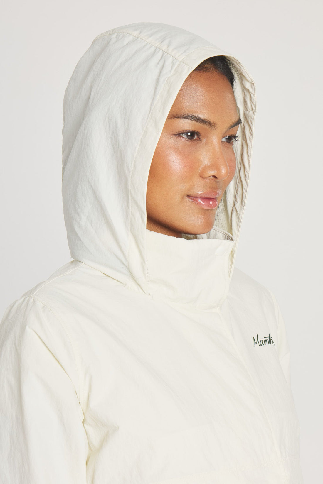 Women's Lightweight Rain Jacket in Birch with Stowable Hood - Image 5