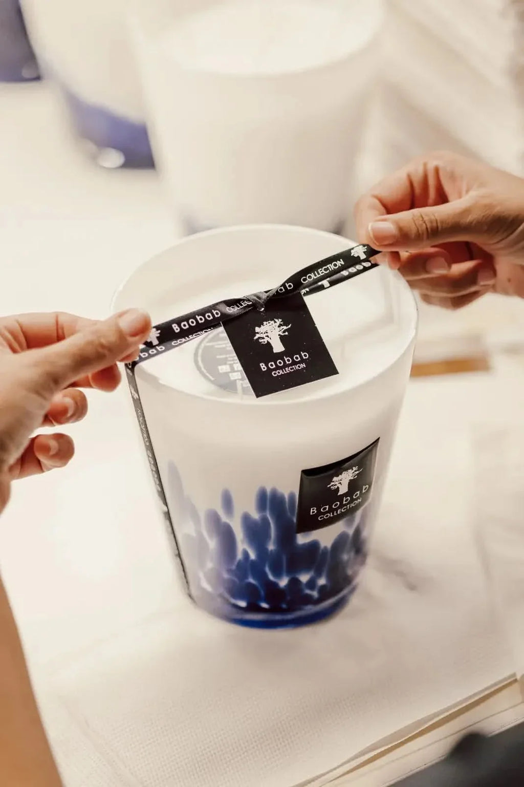 Feathers Touareg Max 16 Hand Blown Glass Candle, Blue and White