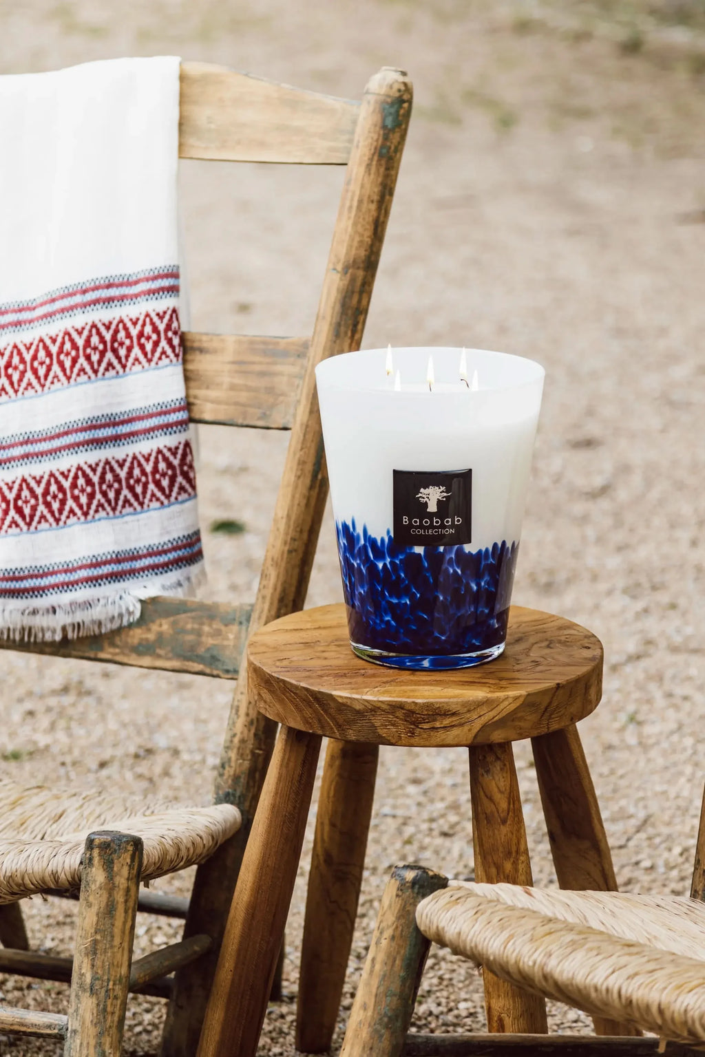 Feathers Touareg Max 16 Hand Blown Glass Candle, Blue and White