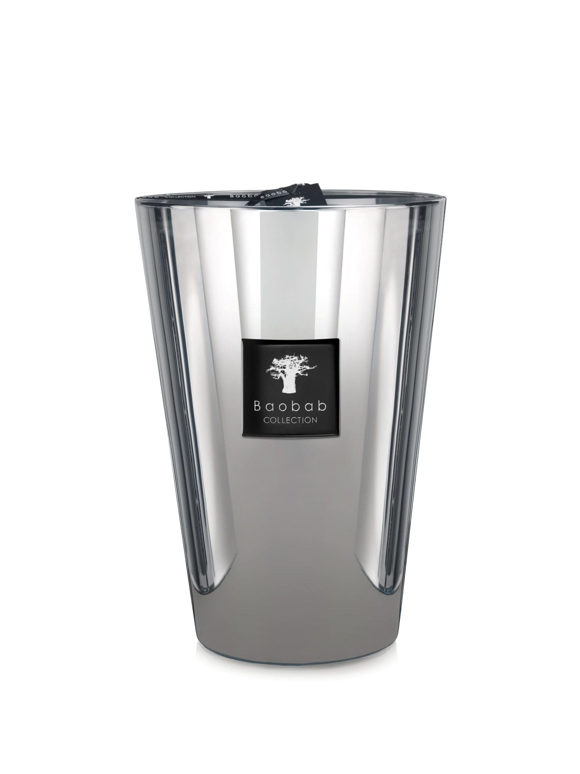 Baobab Platinum Max 35 candle in a silver-white glass vessel