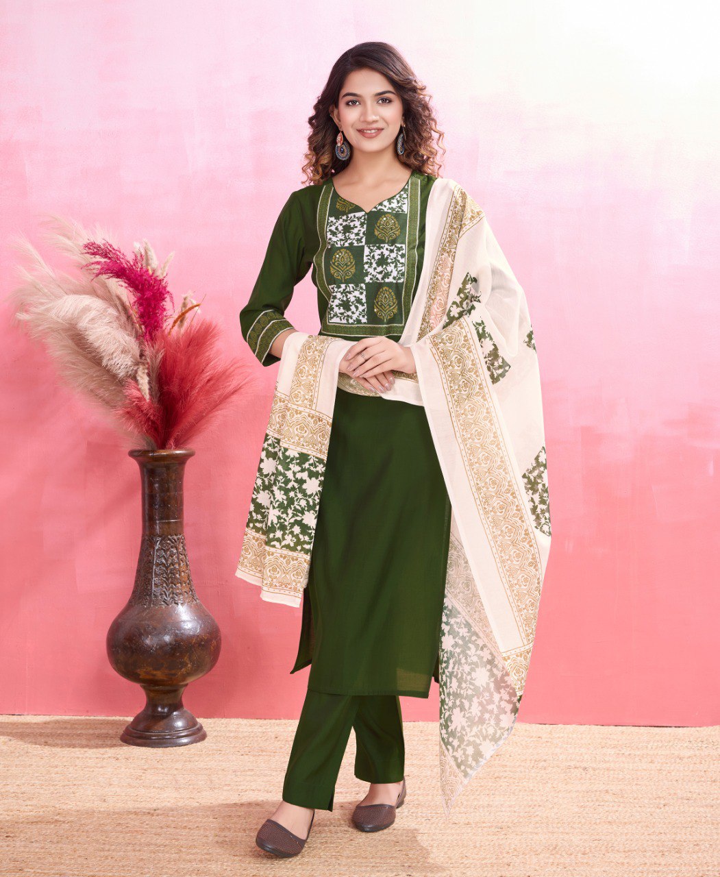 Women's Mahendi viscose silk kurta set with floral print patterns