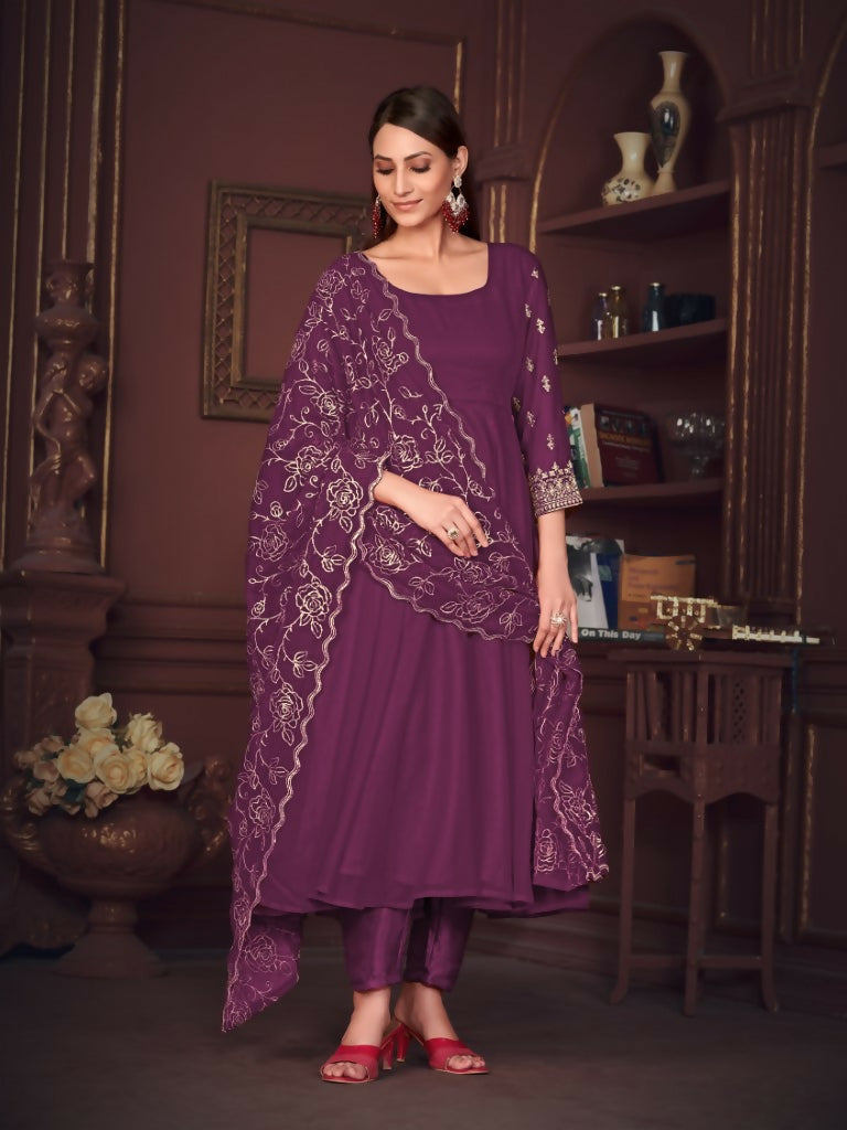 Purple georgette embroidered Anarkali kurta pant set with matching dupatta