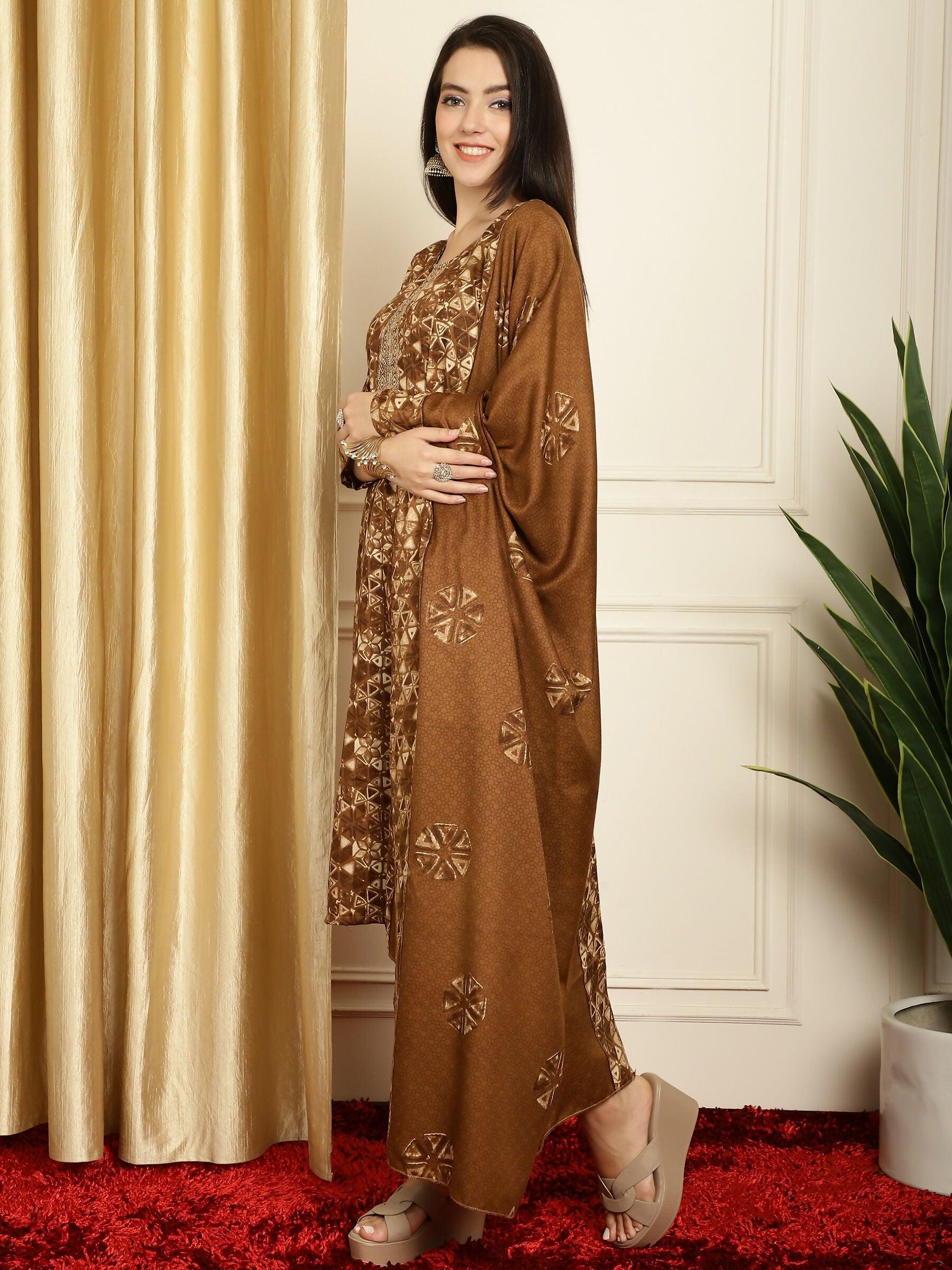 Women's Brown Pashmina Floral Digital Printed Straight Kurta Set