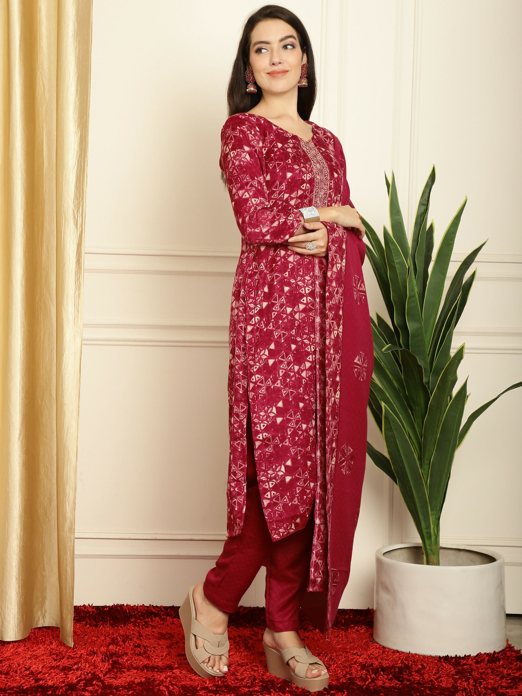 Women's Red Pashmina Straight Kurta Set with Digital Floral Print