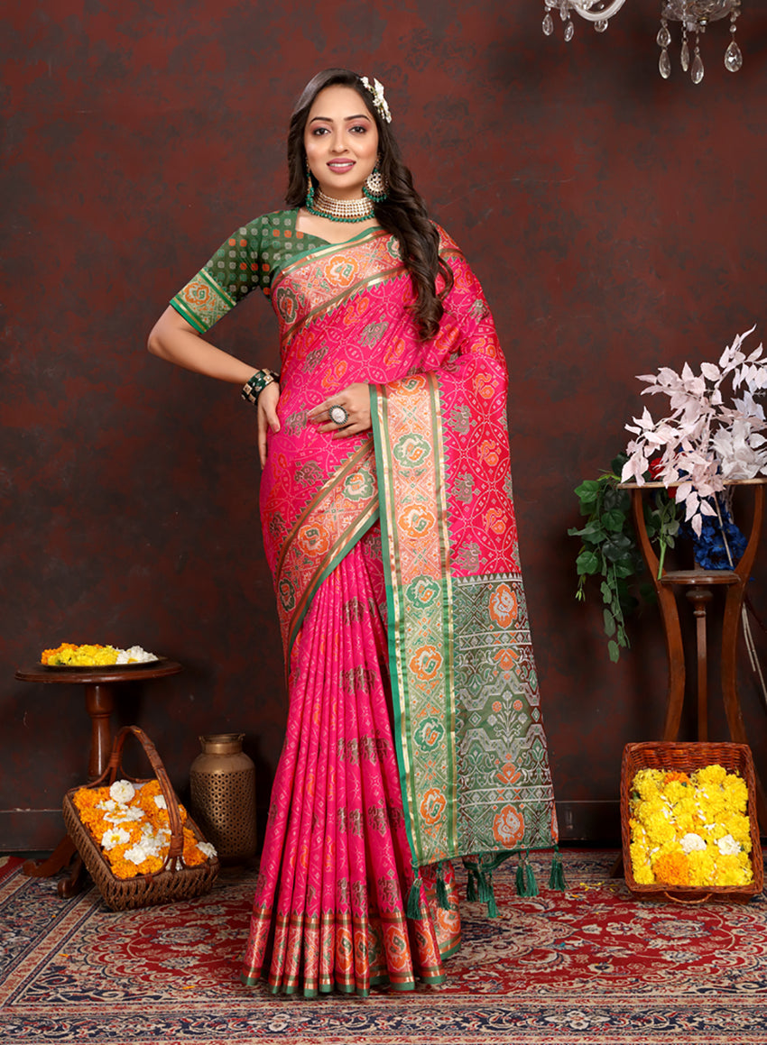 Magenta Patola Silk saree with Zari Meenakari woven pallu detail
