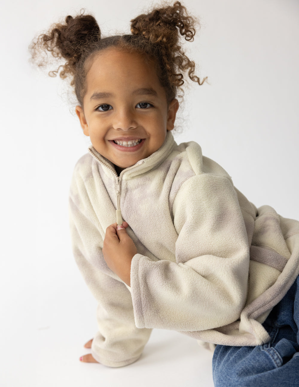 Kids zip-up fleece pullover in pearl and mauve abstract marble print
