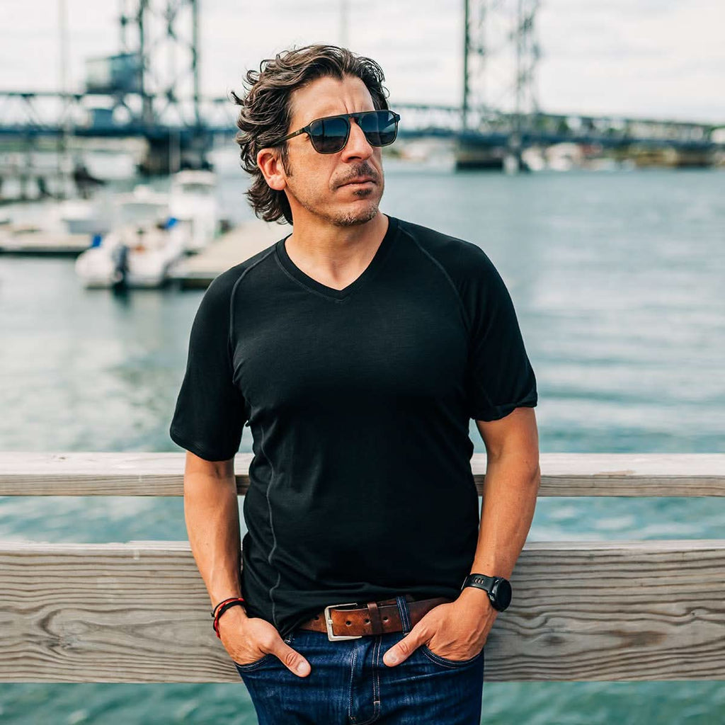 Men's Merino Wool V-Neck T-Shirt – Microweight Base Layer