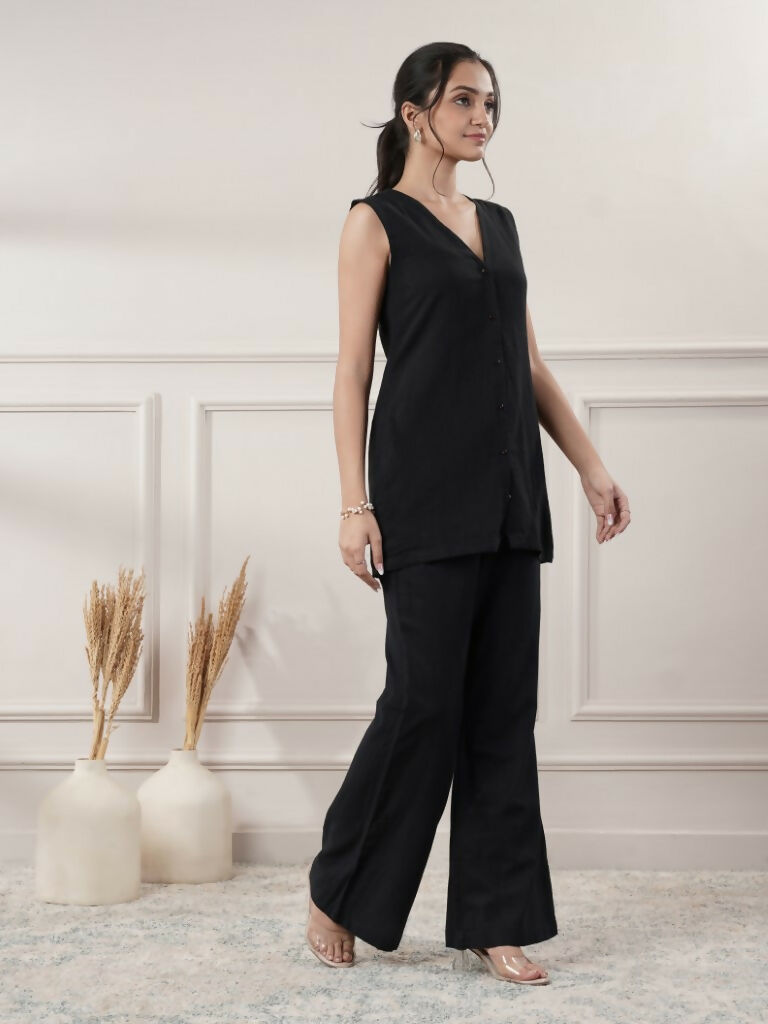 Women's Black Sleeveless V-Neck Co-Ord Set