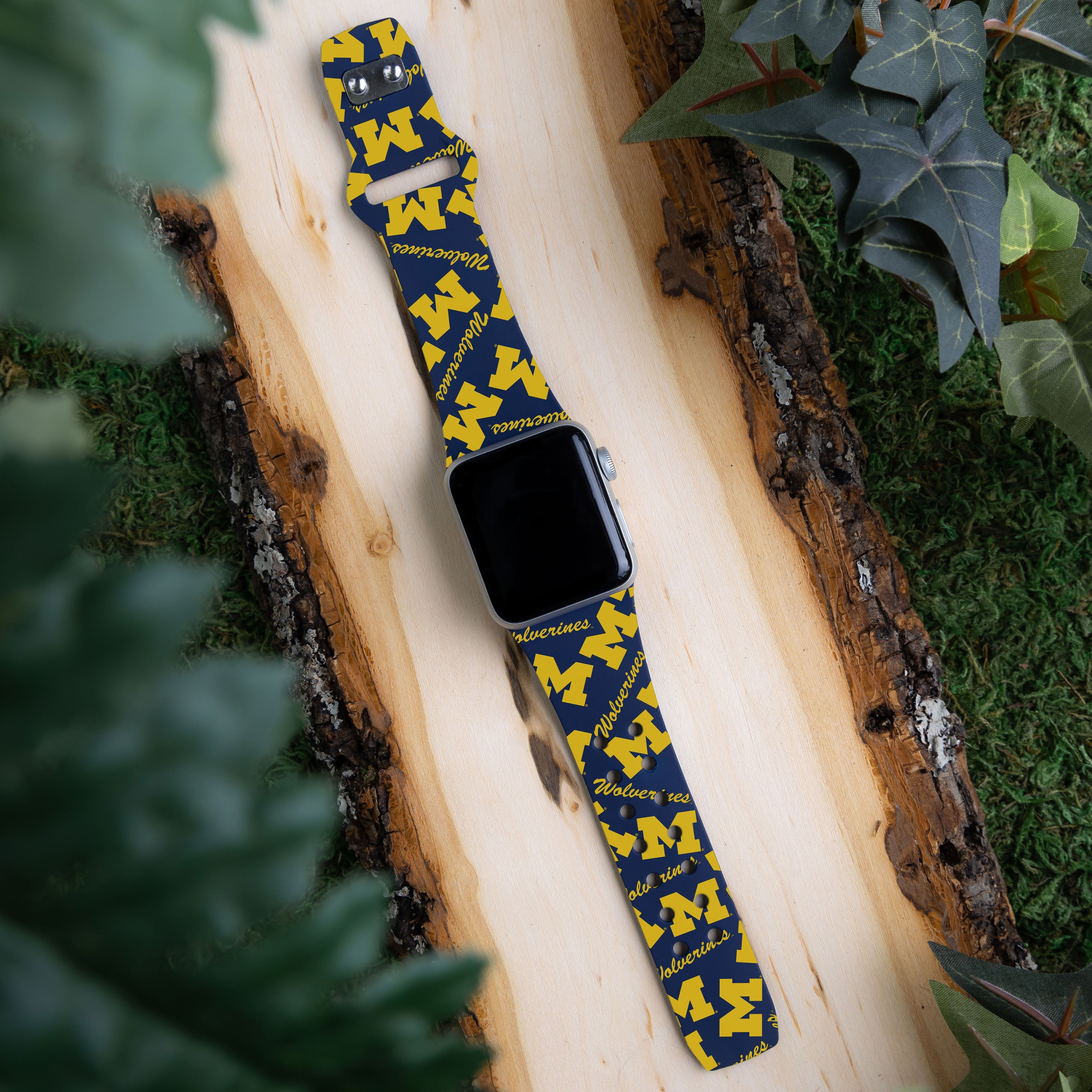 Michigan Wolverines HD Apple Watch Band for Series 1-10 & Ultra
