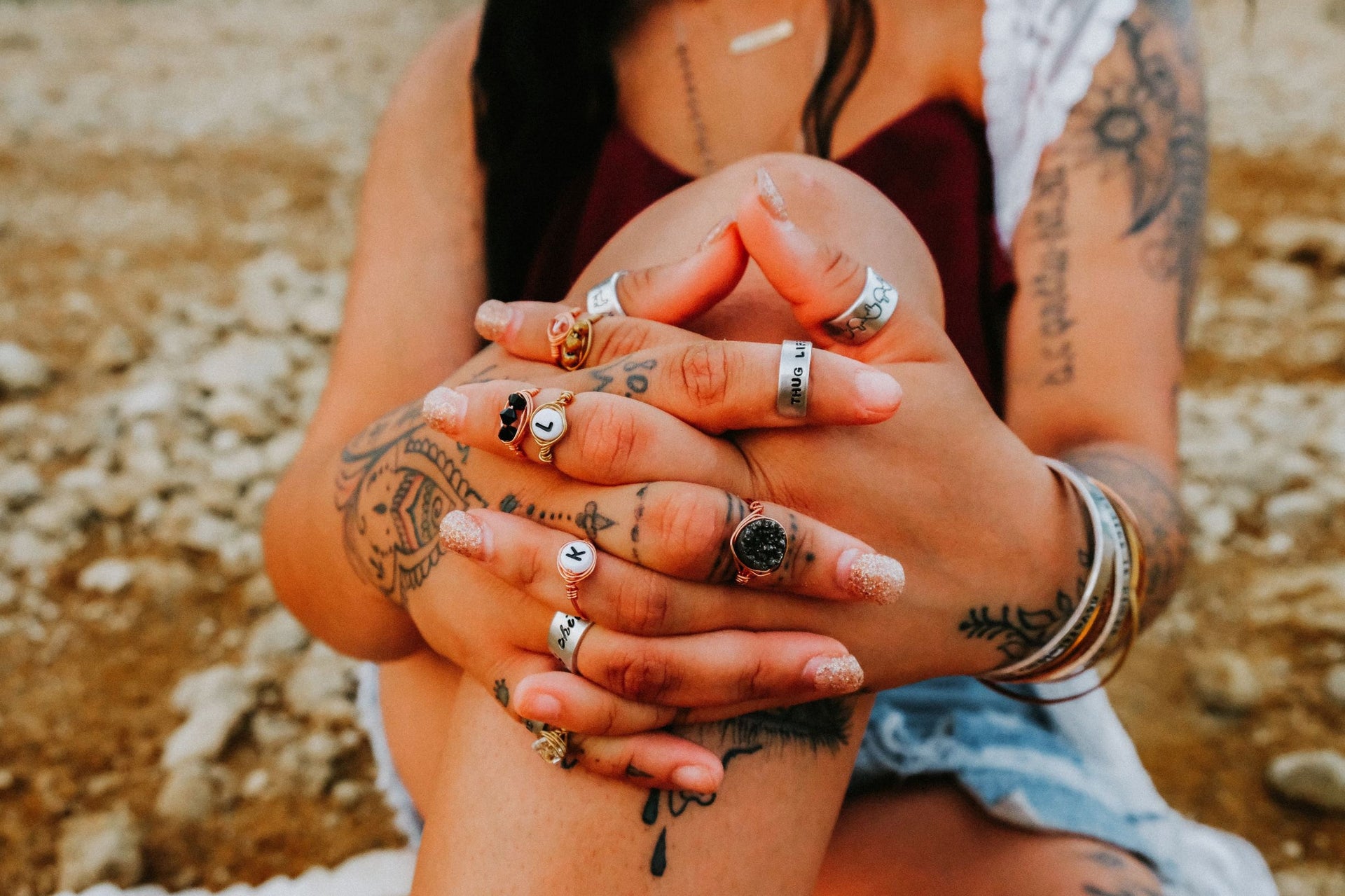 Middle Finger THIN Band Ring