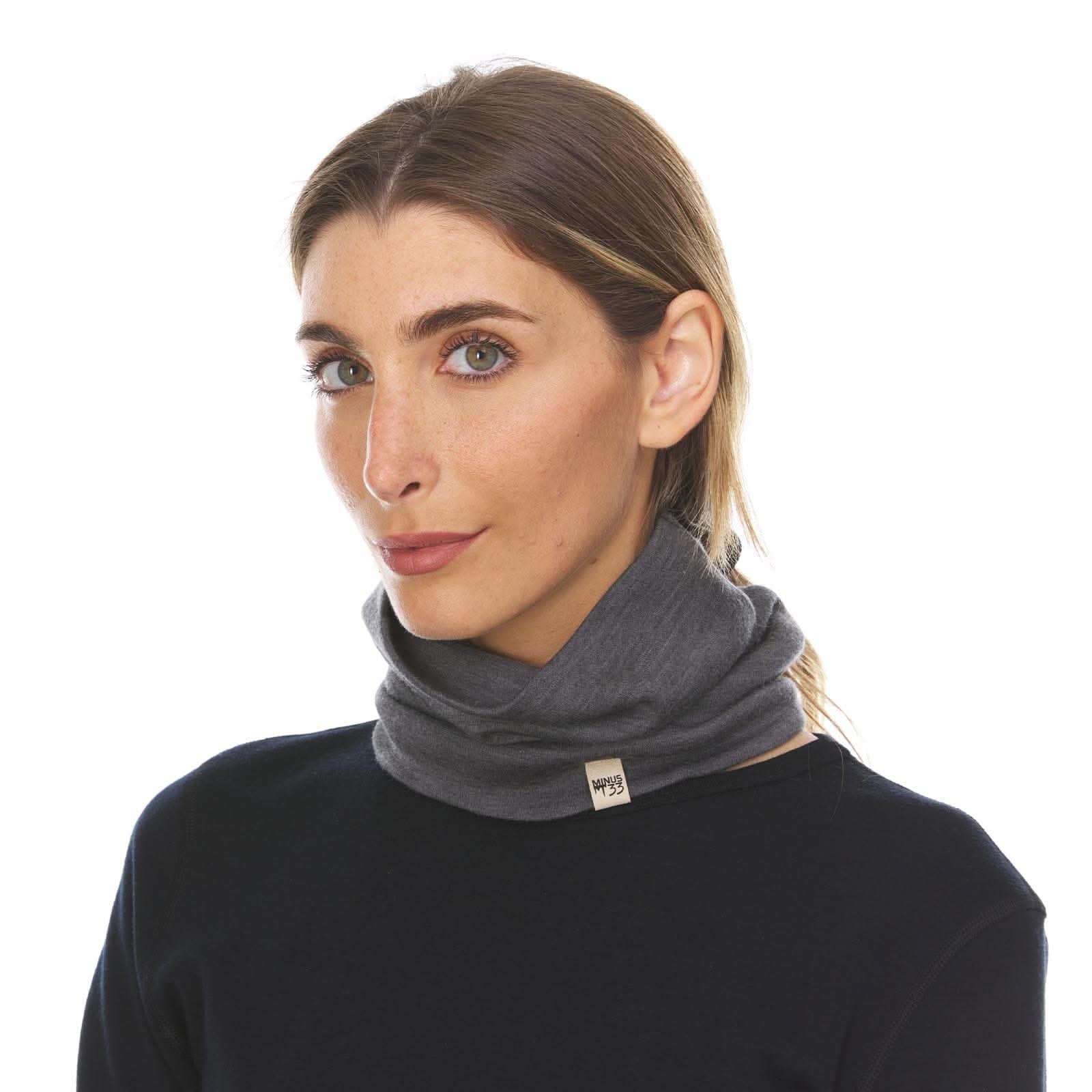 Midweight Merino Wool Neck Gaiter for Hiking and Winter Sports
