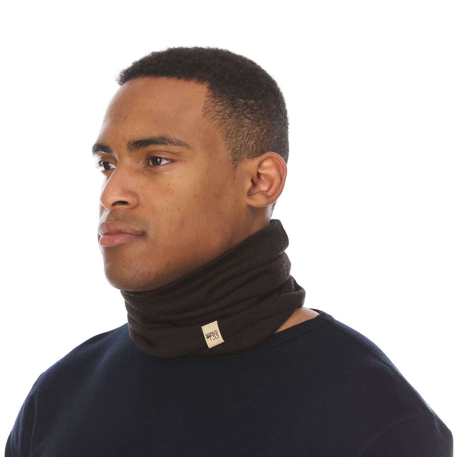 Midweight Merino Wool Neck Gaiter for Hiking and Winter Sports