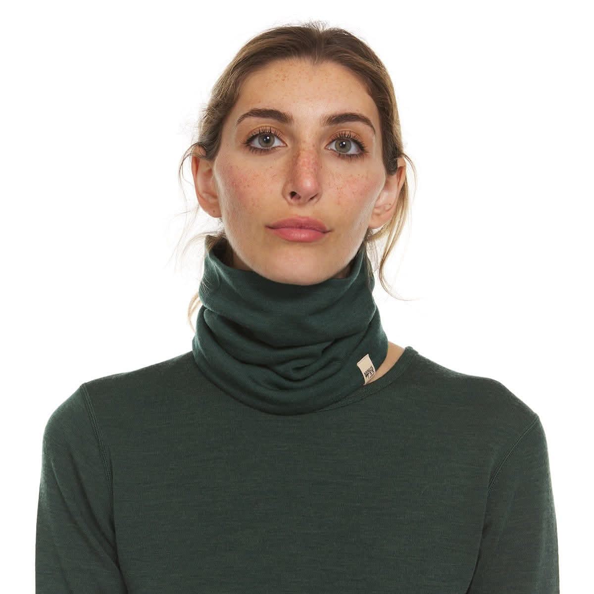 Midweight Merino Wool Neck Gaiter for Hiking and Winter Sports