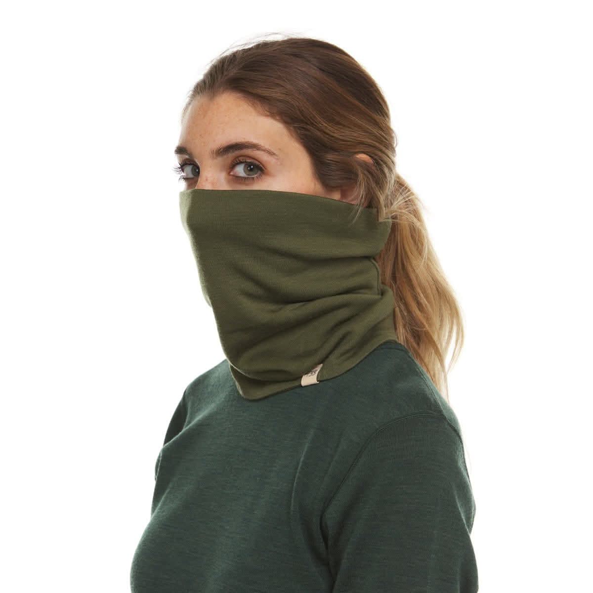 Midweight Merino Wool Neck Gaiter for Hiking and Winter Sports