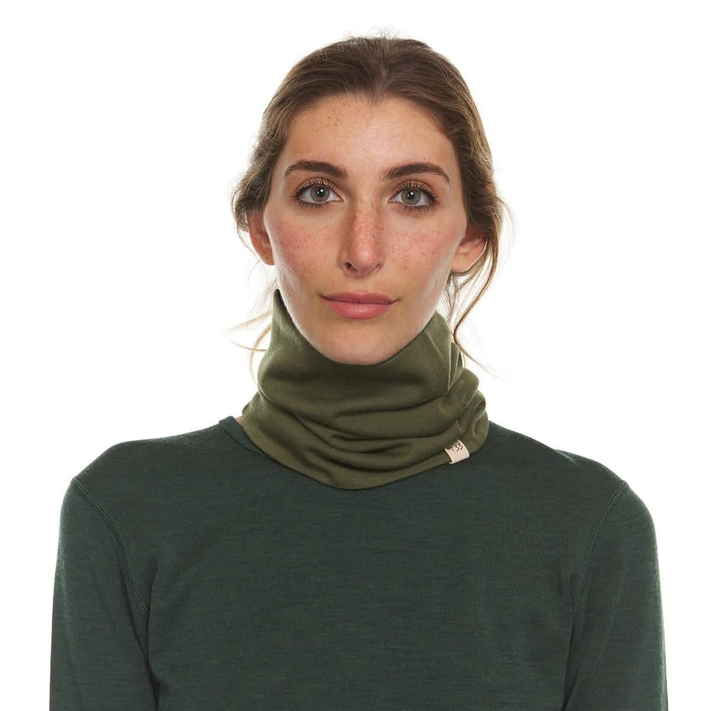 Midweight Merino Wool Neck Gaiter for Hiking and Winter Sports