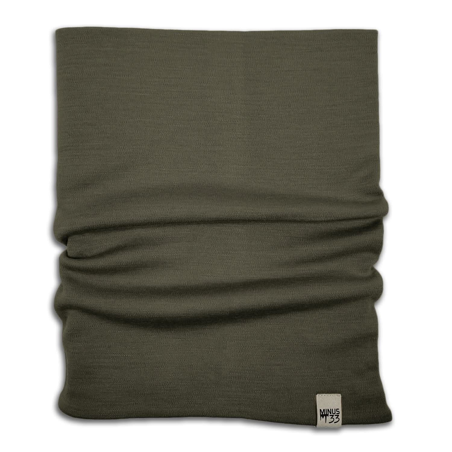 Midweight Merino Wool Neck Gaiter for Hiking and Winter Sports
