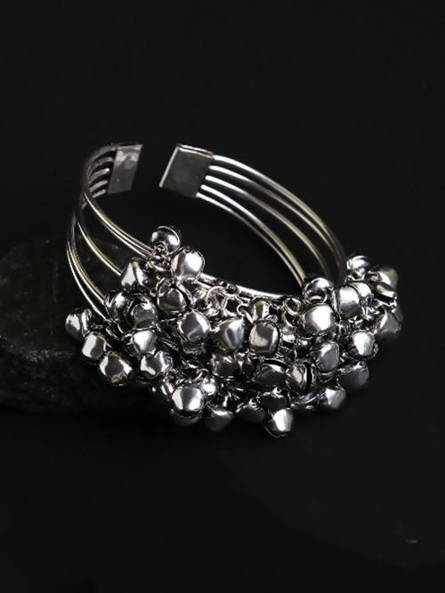 Close up of Johar Kamal oxidised silver ghungroo bracelet for women