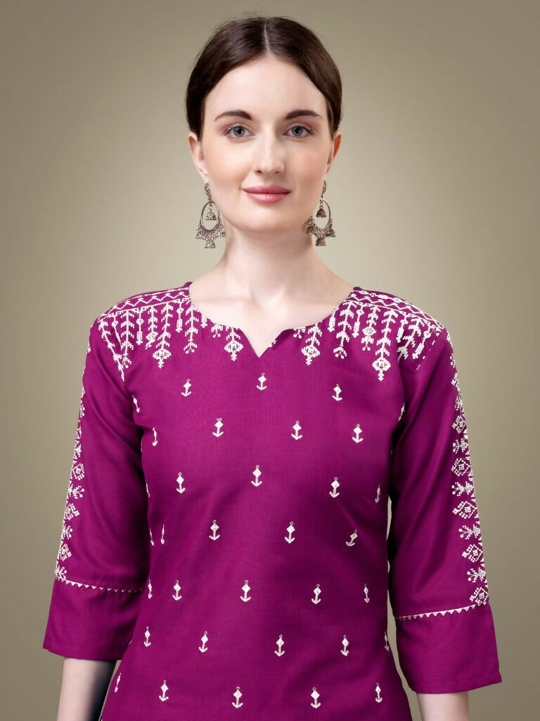 Women's Purple Cotton Blend Straight Kurta Set with Embroidery