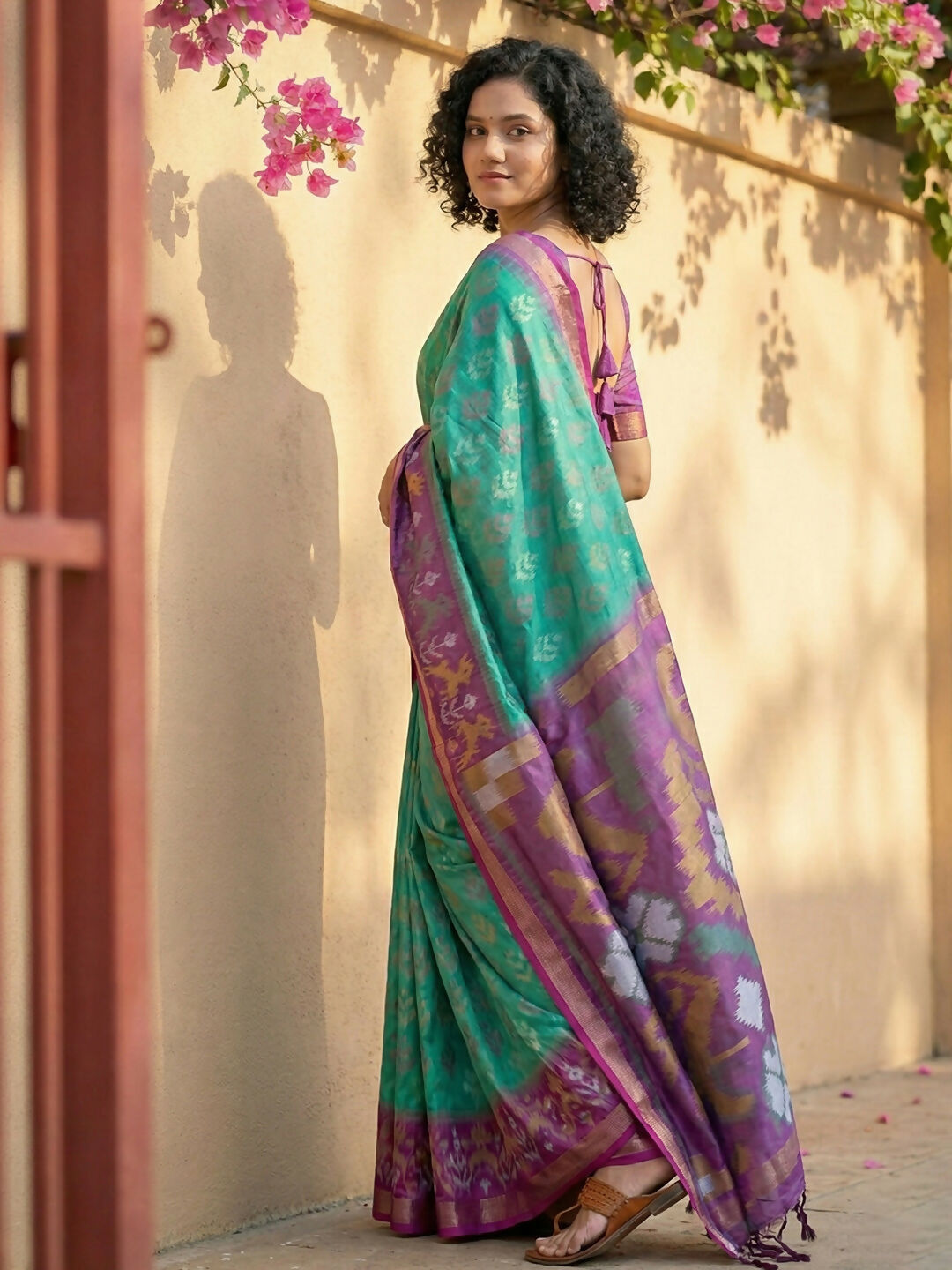 Rama Green Pochampally Silk Saree with Matching Blouse Piece