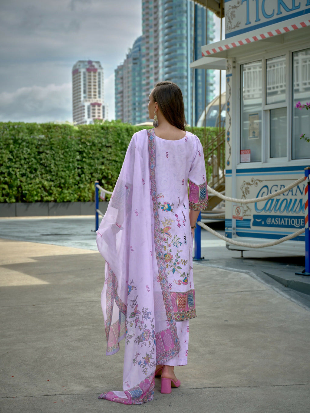 Purple Linen Kurta Set with Digital Print and Foil Accents