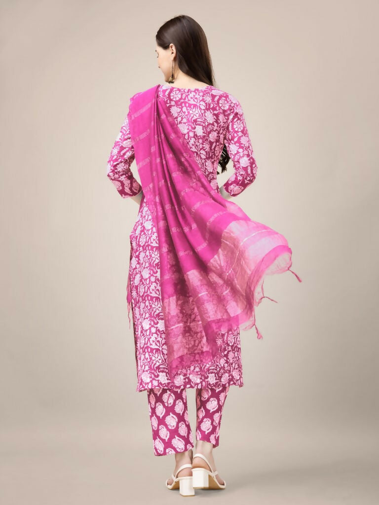 Women's Pink Rayon Printed Kurta Set with Lace and Embroidery
