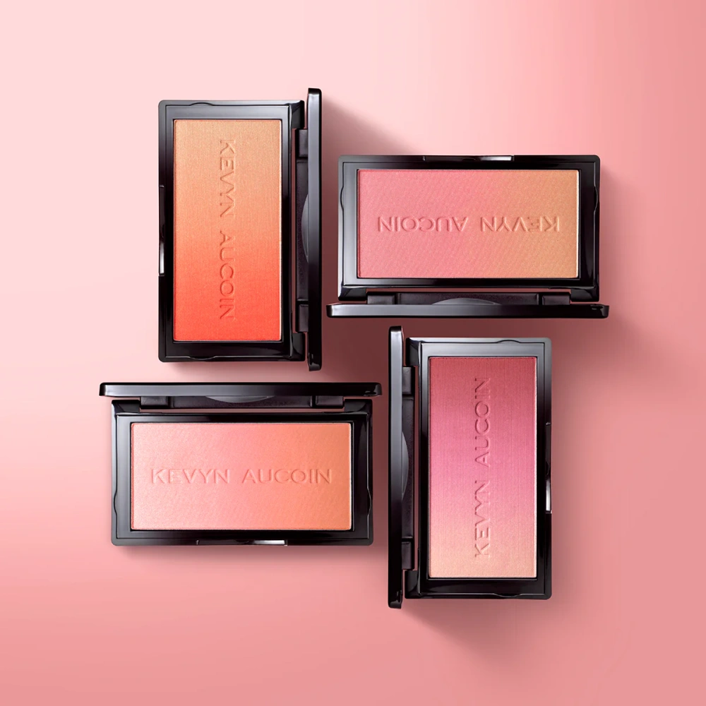 The Neo-Blush Multi-Dimensional Gradient Powder Cheek Compact