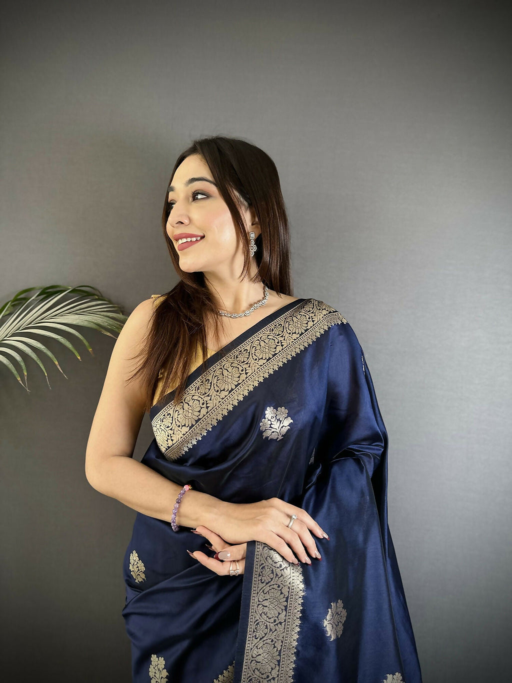 Navy Blue Floral Jacquard Woven Cotton Silk Banarasi Saree