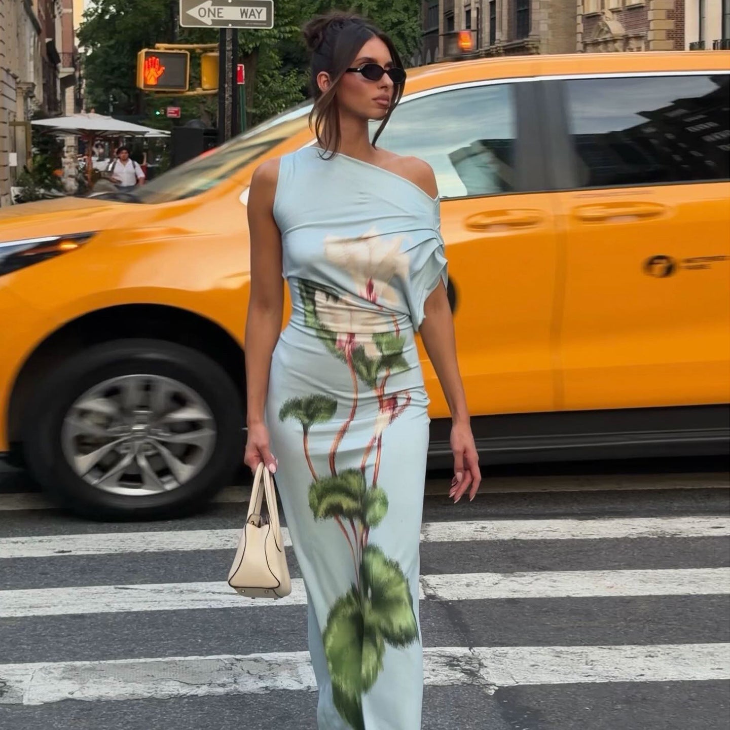 Summer Women Clothing Sexy Oblique Shoulder Collar Tight Waist Thin Looking Cool Printed Sheath Dress