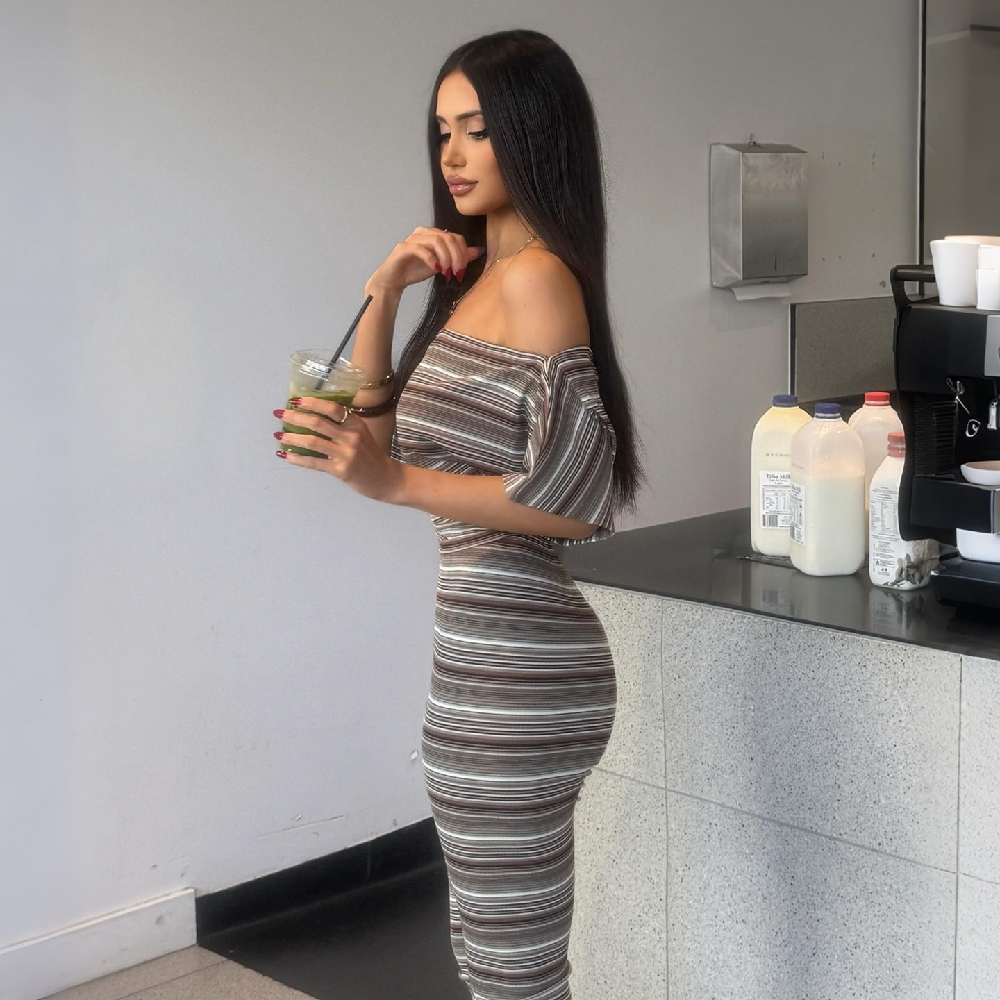 Summer Women Striped Sexy Tube Top off Shoulder Short Sleeve Skinny Knee Length Pants Set