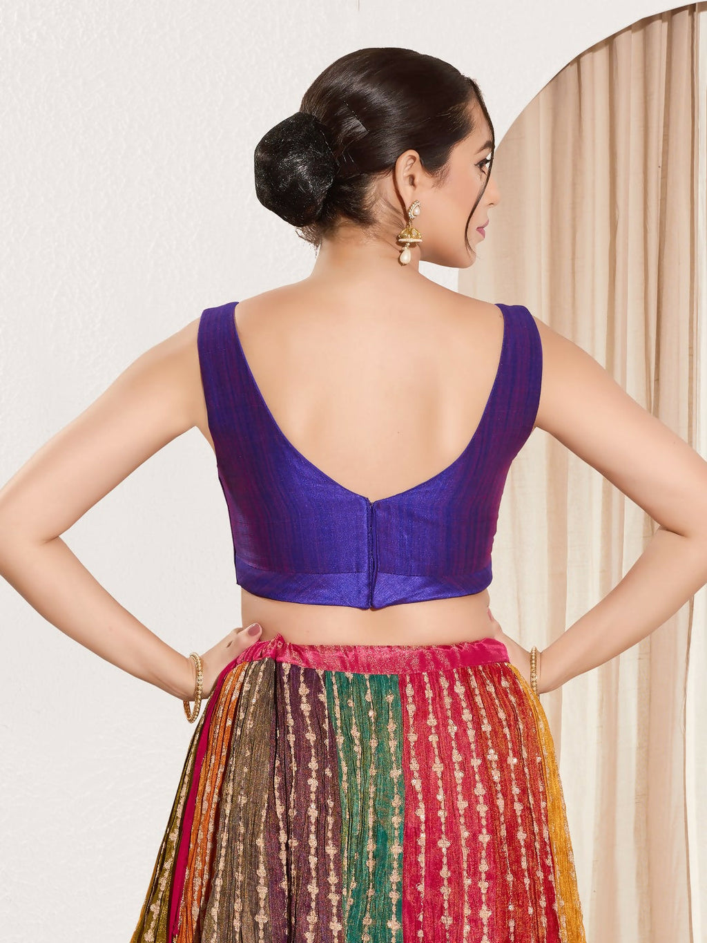 Joban Fashion Brinjal Mulberry Silk Padded Blouse With Round Neck Sleeveless