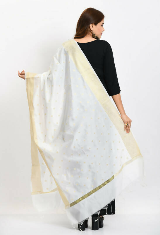 Women's White Banarsi Silk Dupatta with Gold Geometric Woven Design