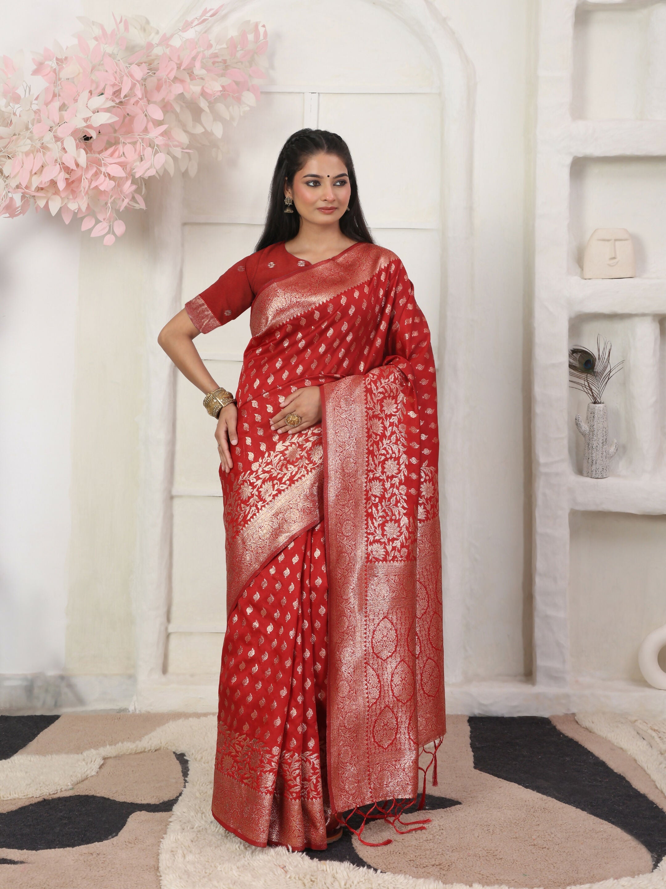 Classic Red Lichi Silk Saree with Matching Blouse Piece