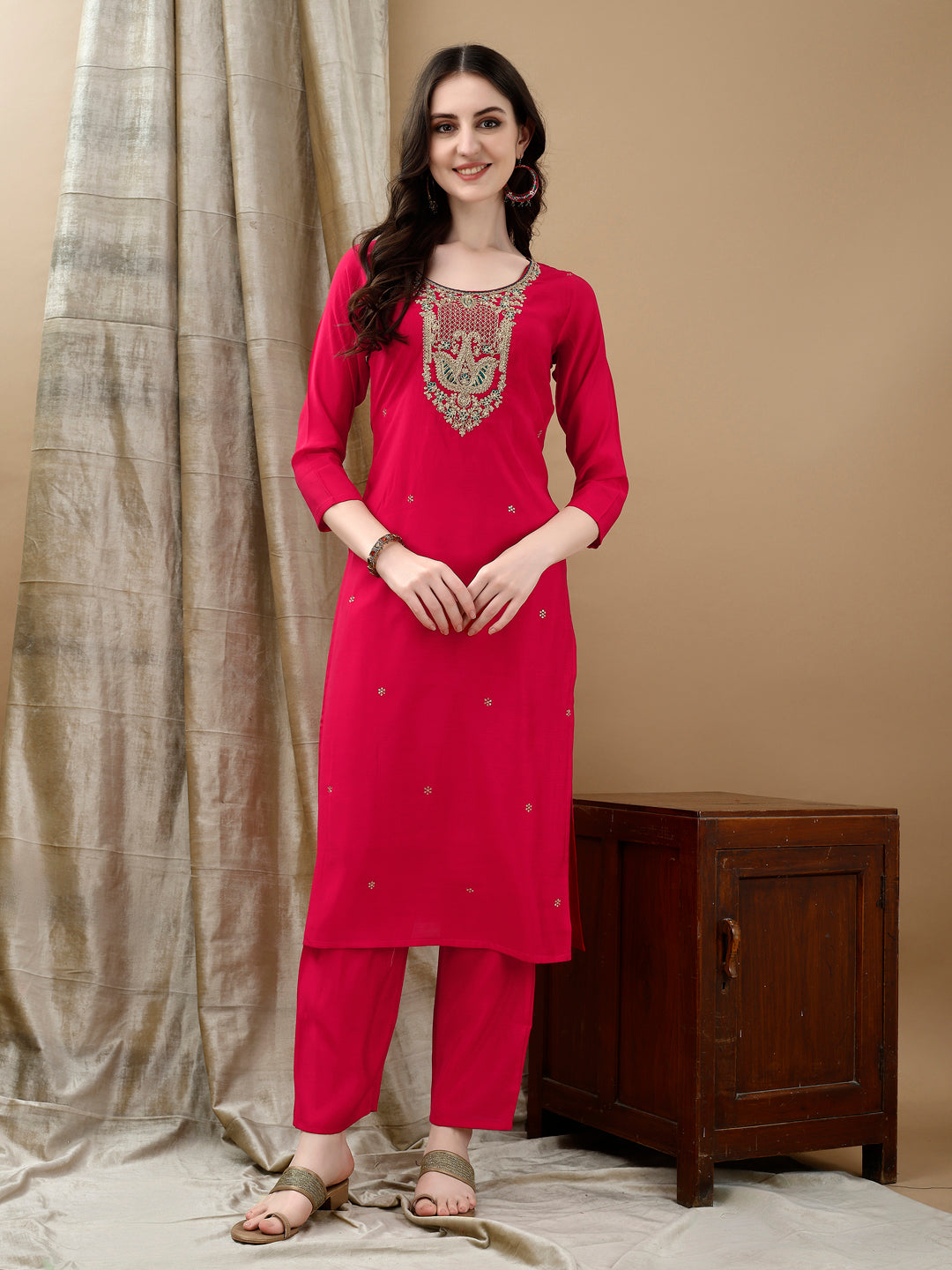 Pink Chanderi Kurta Set with Hand Embroidery and Lace Details