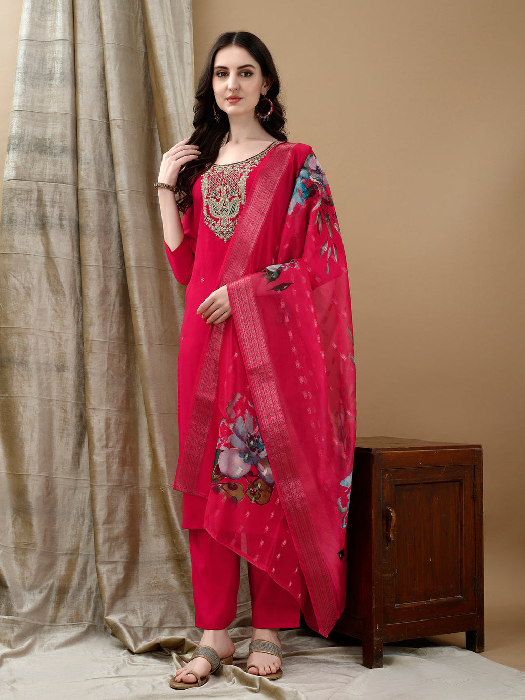 Pink Chanderi Kurta Set with Hand Embroidery and Lace Details